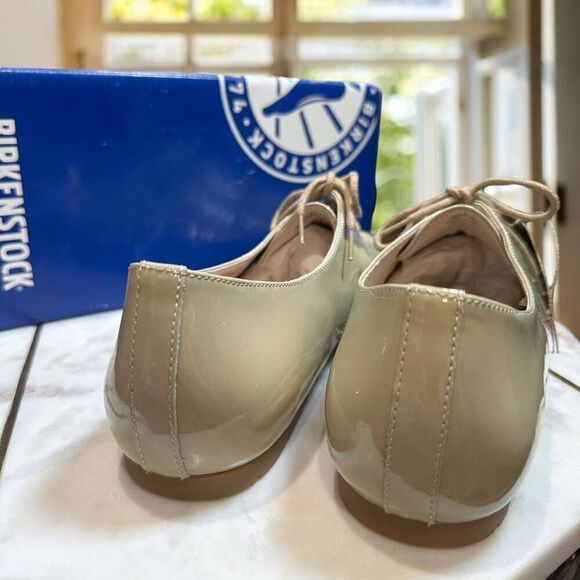 Birkenstock Saunders Durby Napa Leather Lace-Up Oxford Shoes Cloud Patent (New) main image 12